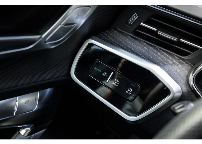 Audi A6 Avant 55 TFSI e quattro S edition Competition