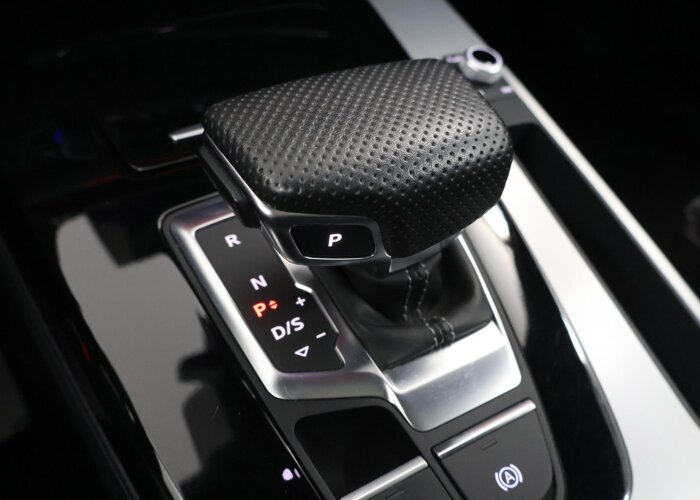 Audi Q5 40 TFSI S edition