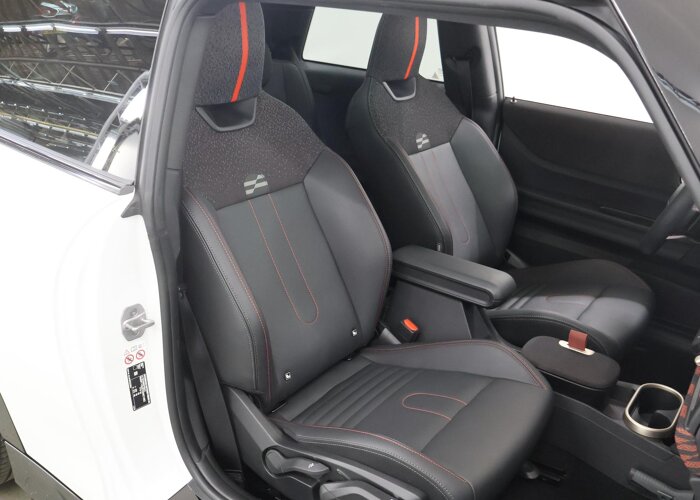 MINI 3-deurs 1.5 Cooper C John Cooper Works M