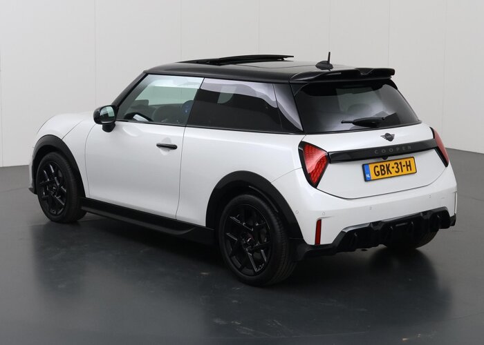 MINI 3-deurs 1.5 Cooper C John Cooper Works M