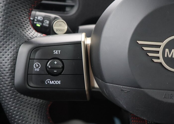 MINI 3-deurs 1.5 Cooper C John Cooper Works M