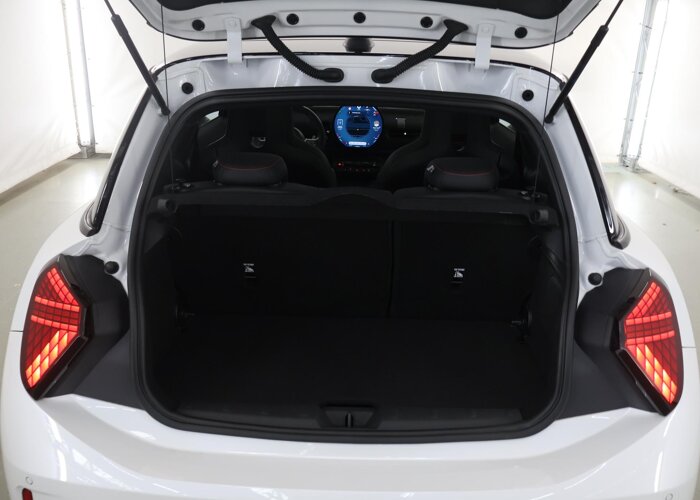 MINI 3-deurs 1.5 Cooper C John Cooper Works M