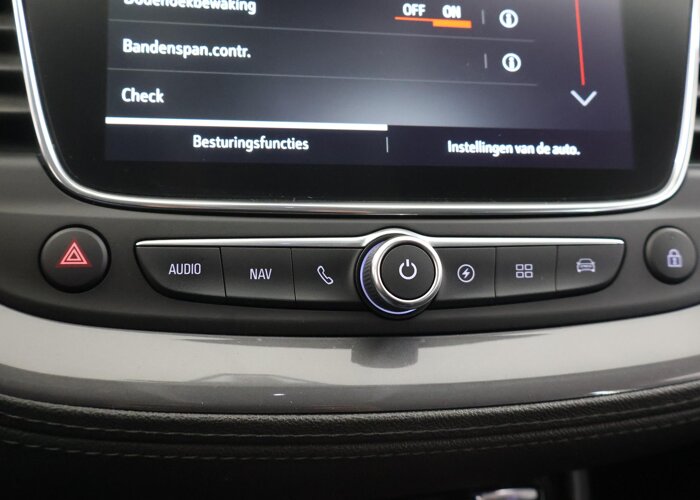 Opel Grandland X 1.6 Turbo Hybrid4 Innovation