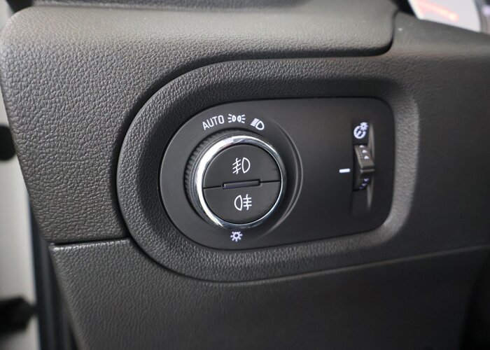 Opel Grandland X 1.6 Turbo Hybrid4 Innovation