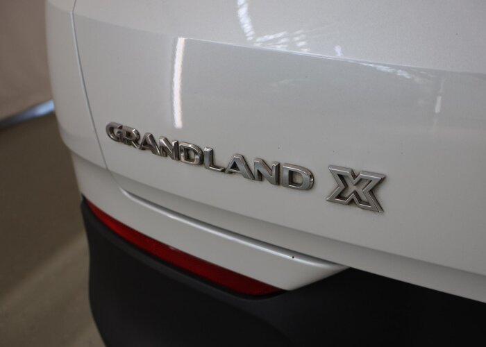 Opel Grandland X 1.6 Turbo Hybrid4 Innovation