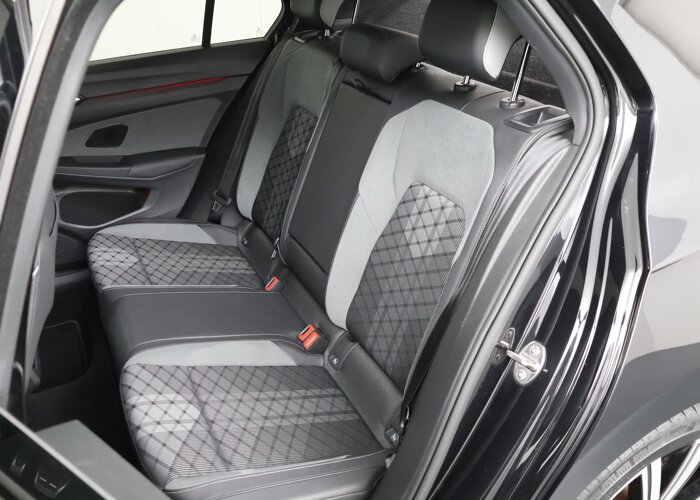 Volkswagen Golf 1.5 eTSI R-Line Business