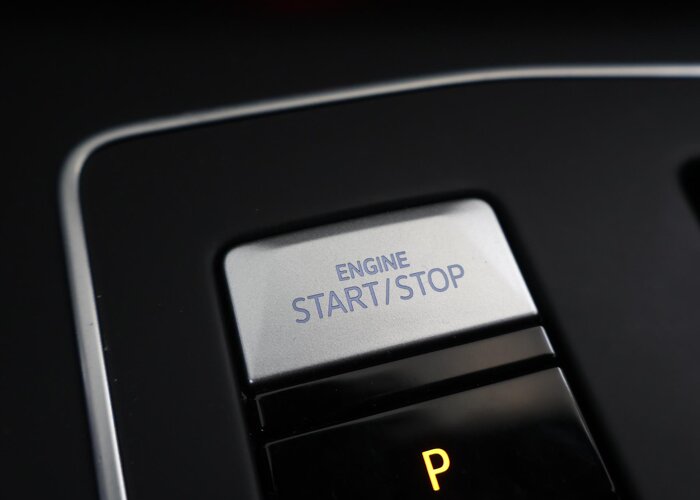 Volkswagen Golf 1.5 eTSI R-Line Business