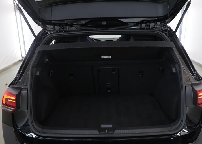 Volkswagen Golf 1.5 eTSI R-Line Business
