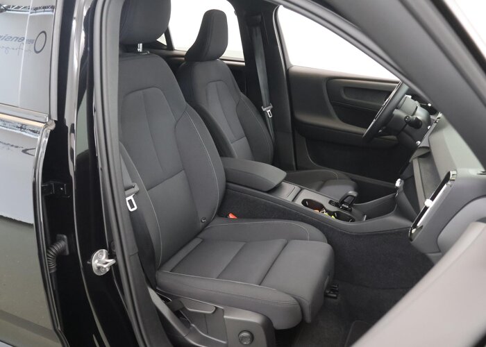 Volvo EX40 Single Motor Extended Range Plus Black Ed. 82 kWh