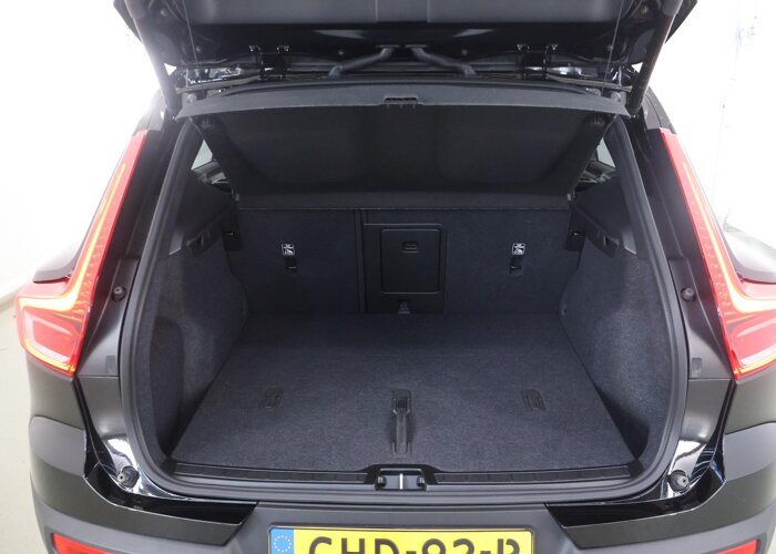 Volvo EX40 Single Motor Extended Range Plus Black Ed. 82 kWh