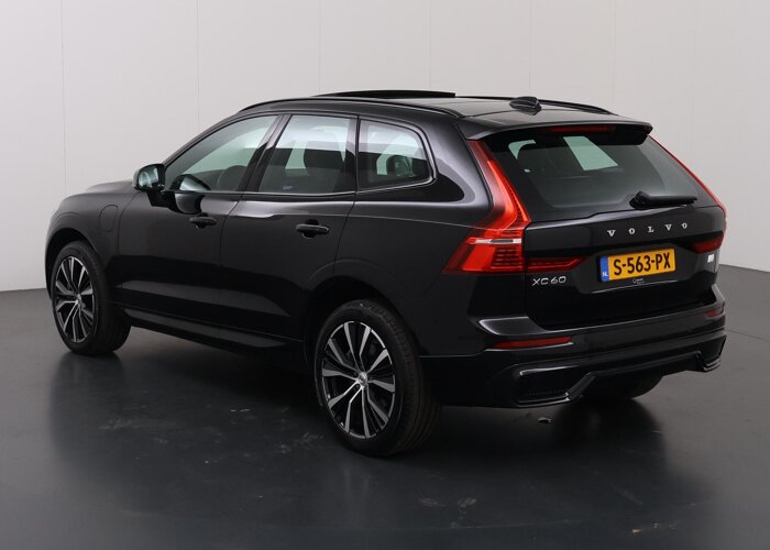 Volvo XC60 2.0 T6 Plug-in hybrid AWD Plus Dark