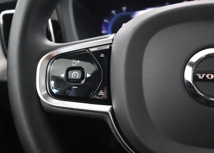 Volvo XC60 2.0 T6 Plug-in hybrid AWD Plus Dark
