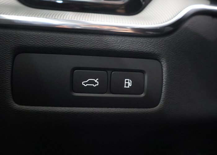 Volvo XC60 2.0 T6 Plug-in hybrid AWD Plus Dark