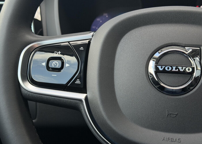 Volvo XC60 2.0 T6 Plug-in hybrid AWD Plus Dark