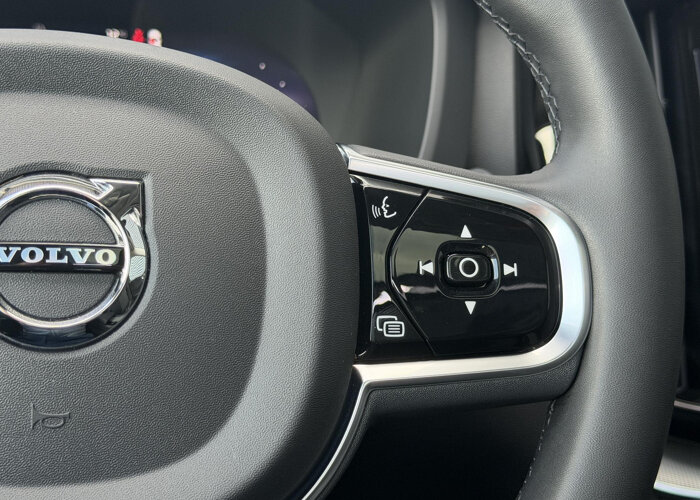 Volvo XC60 2.0 T6 Plug-in hybrid AWD Plus Dark