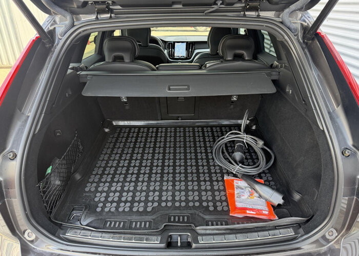 Volvo XC60 2.0 T8 Plug-in hybrid AWD R-Design