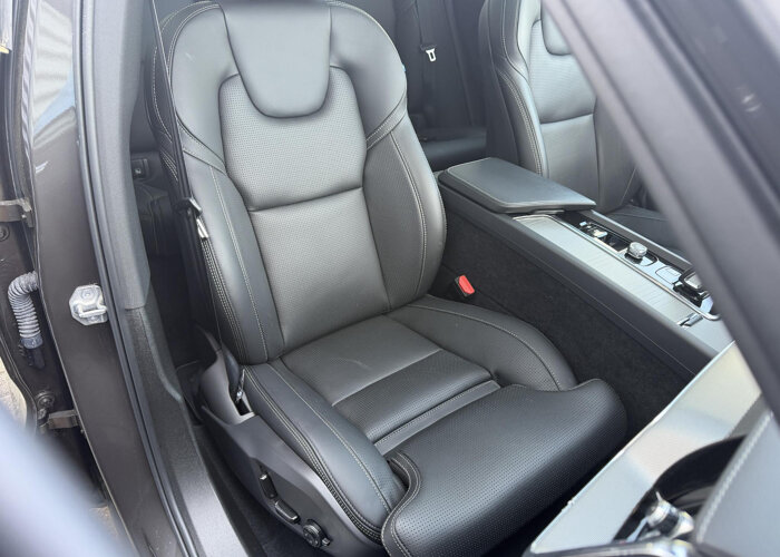 Volvo XC60 2.0 T8 Plug-in hybrid AWD R-Design