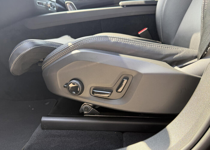 Volvo XC60 2.0 T8 Plug-in hybrid AWD R-Design