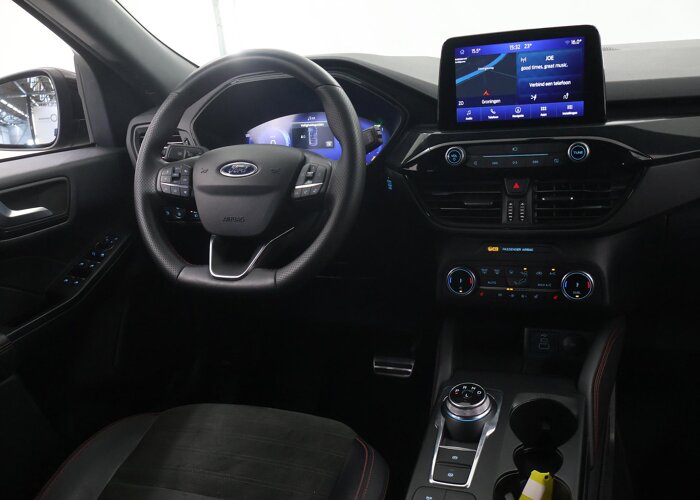 Ford Kuga 2.5 PHEV ST-Line X Black Pack