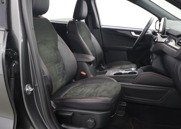 Ford Kuga 2.5 PHEV ST-Line X Black Pack