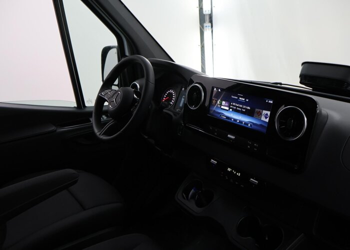 Mercedes-Benz Sprinter 317 L2H2 RWD PRO