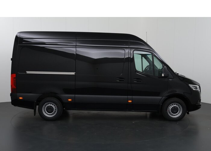 Mercedes-Benz Sprinter 319 L2H2 RWD SELECT