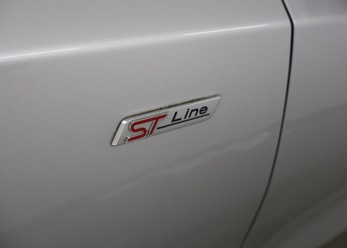 Ford FOCUS Wagon 1.0 EcoBoost Hybrid ST Line X