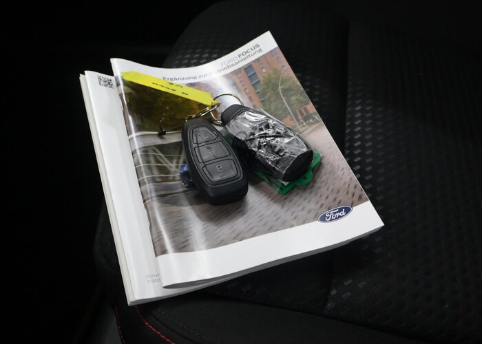 Ford FOCUS Wagon 1.0 EcoBoost Hybrid ST Line X
