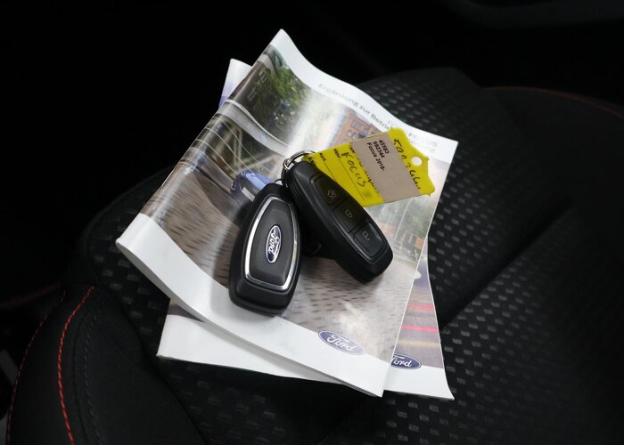 Ford FOCUS Wagon 1.0 EcoBoost Hybrid ST Line X