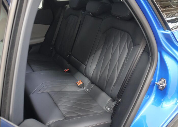 Ford Explorer Premium Extended Range RWD 77 kWh