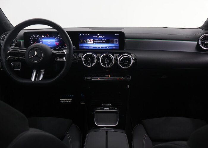Mercedes-Benz CLA-Klasse 180 Business Solution AMG