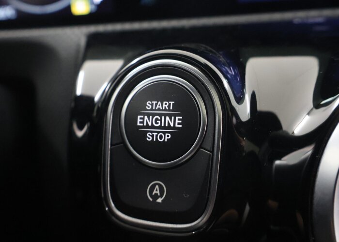 Mercedes-Benz CLA-Klasse 180 Business Solution AMG