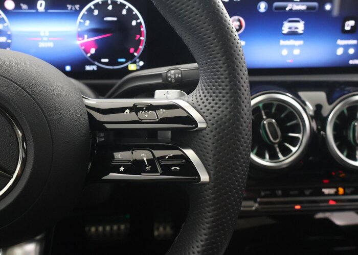 Mercedes-Benz CLA-Klasse 180 Business Solution AMG