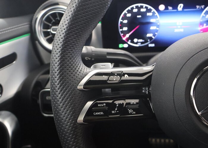 Mercedes-Benz CLA-Klasse 180 Business Solution AMG