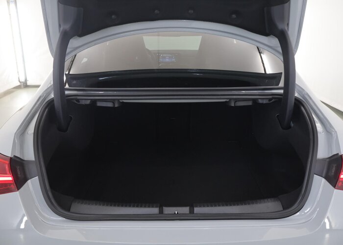 Mercedes-Benz CLA-Klasse 180 Business Solution AMG