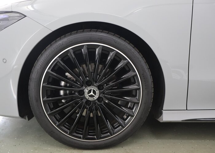 Mercedes-Benz CLA-Klasse 180 Business Solution AMG