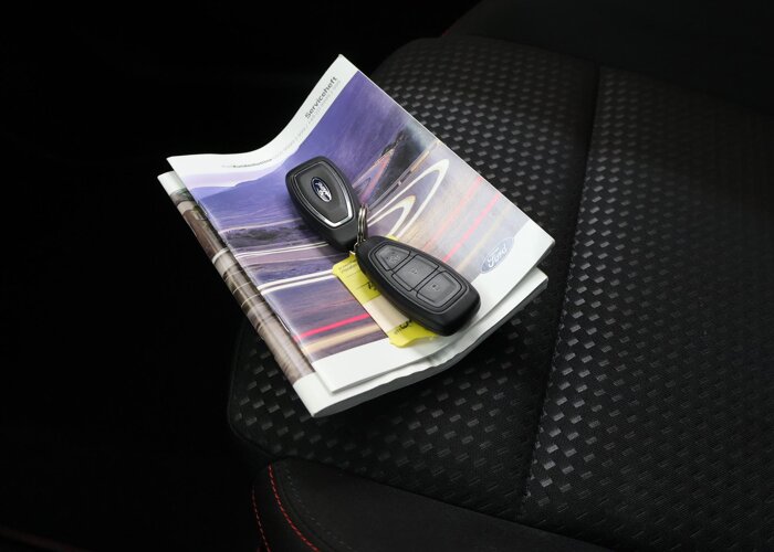 Ford FOCUS Wagon 1.0 EcoBoost Hybrid ST Line X