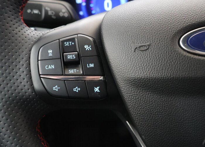 Ford FOCUS Wagon 1.0 EcoBoost Hybrid ST Line X