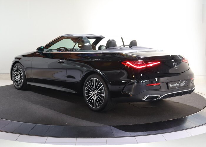 Mercedes-Benz CLE Cabriolet 200 AMG Line