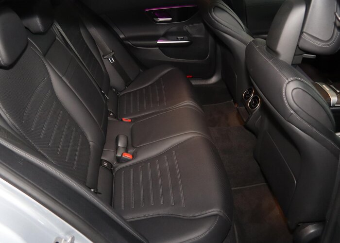 Mercedes-Benz C-Klasse Estate 300 e AMG Line