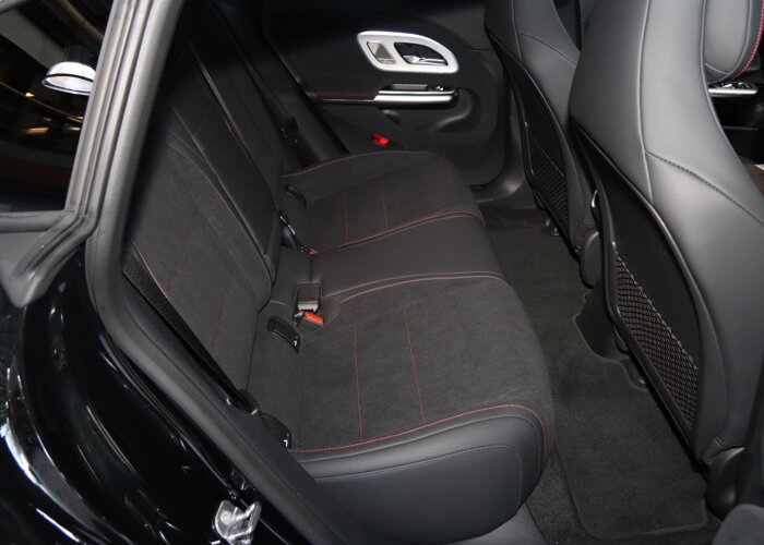 Mercedes-Benz CLA-Klasse 200 Business Solution AMG 58 kWh