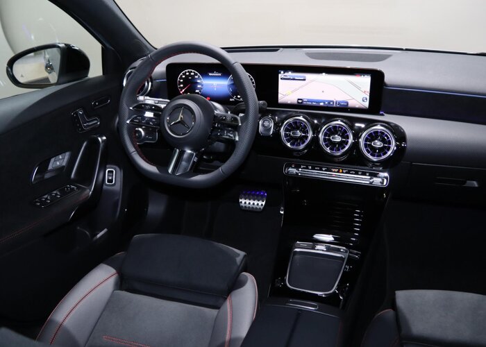 Mercedes-Benz A-Klasse 250e Business Solution AMG
