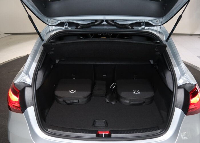 Mercedes-Benz A-Klasse 250e Business Solution AMG
