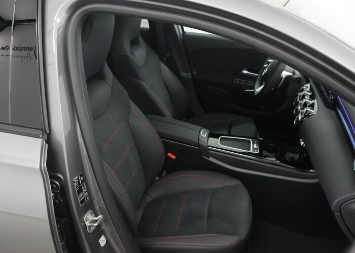 Mercedes-Benz A-Klasse 180 Star Edition AMG Line