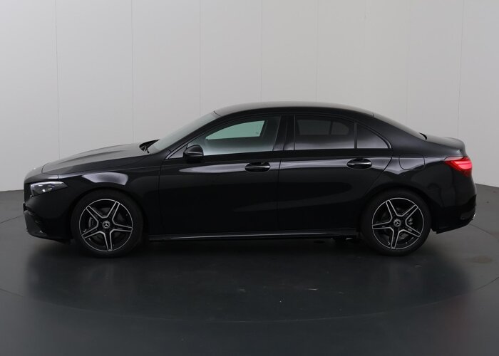 Mercedes-Benz A-Klasse 180 AMG Line