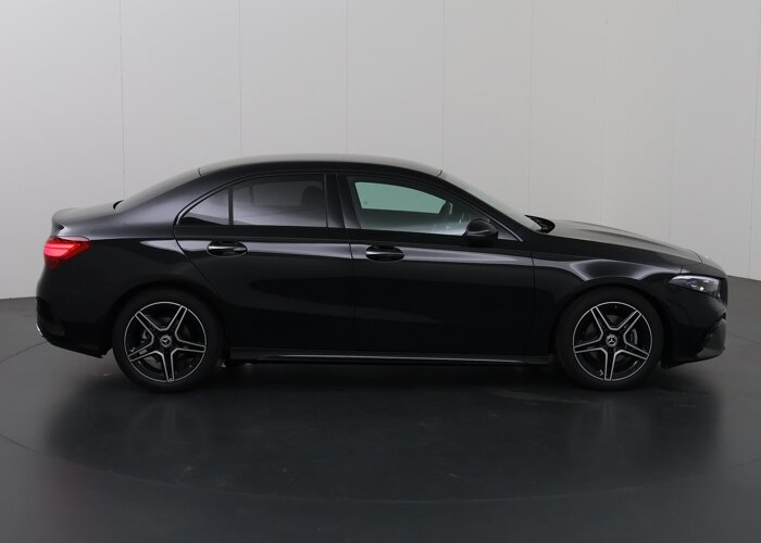 Mercedes-Benz A-Klasse 180 AMG Line