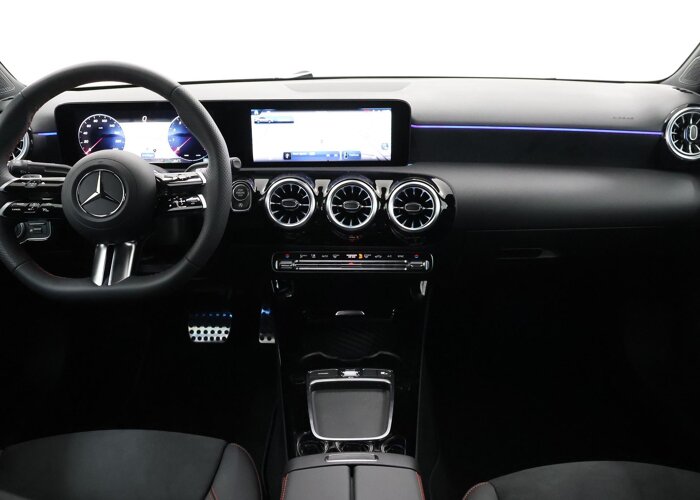 Mercedes-Benz A-Klasse 180 AMG Line