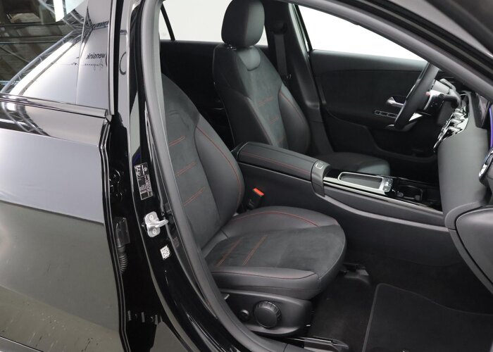 Mercedes-Benz A-Klasse 180 AMG Line