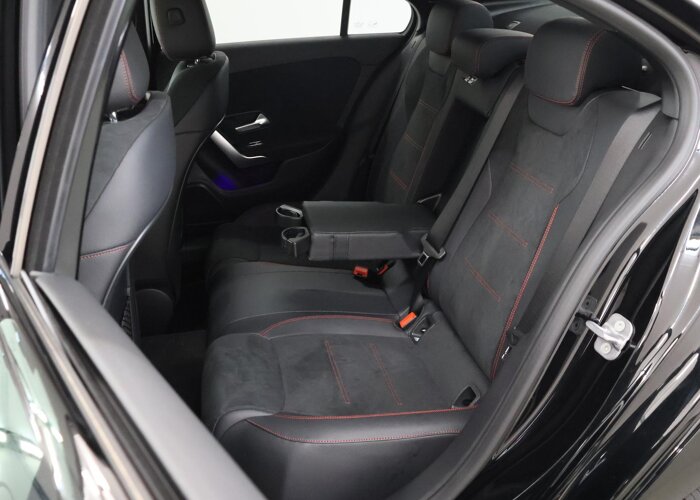 Mercedes-Benz A-Klasse 180 AMG Line