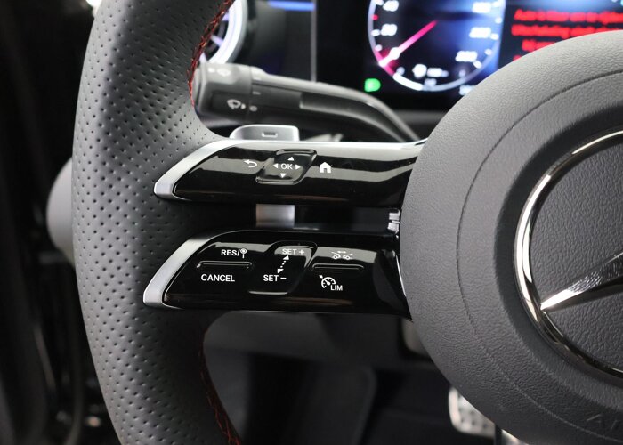 Mercedes-Benz A-Klasse 180 AMG Line